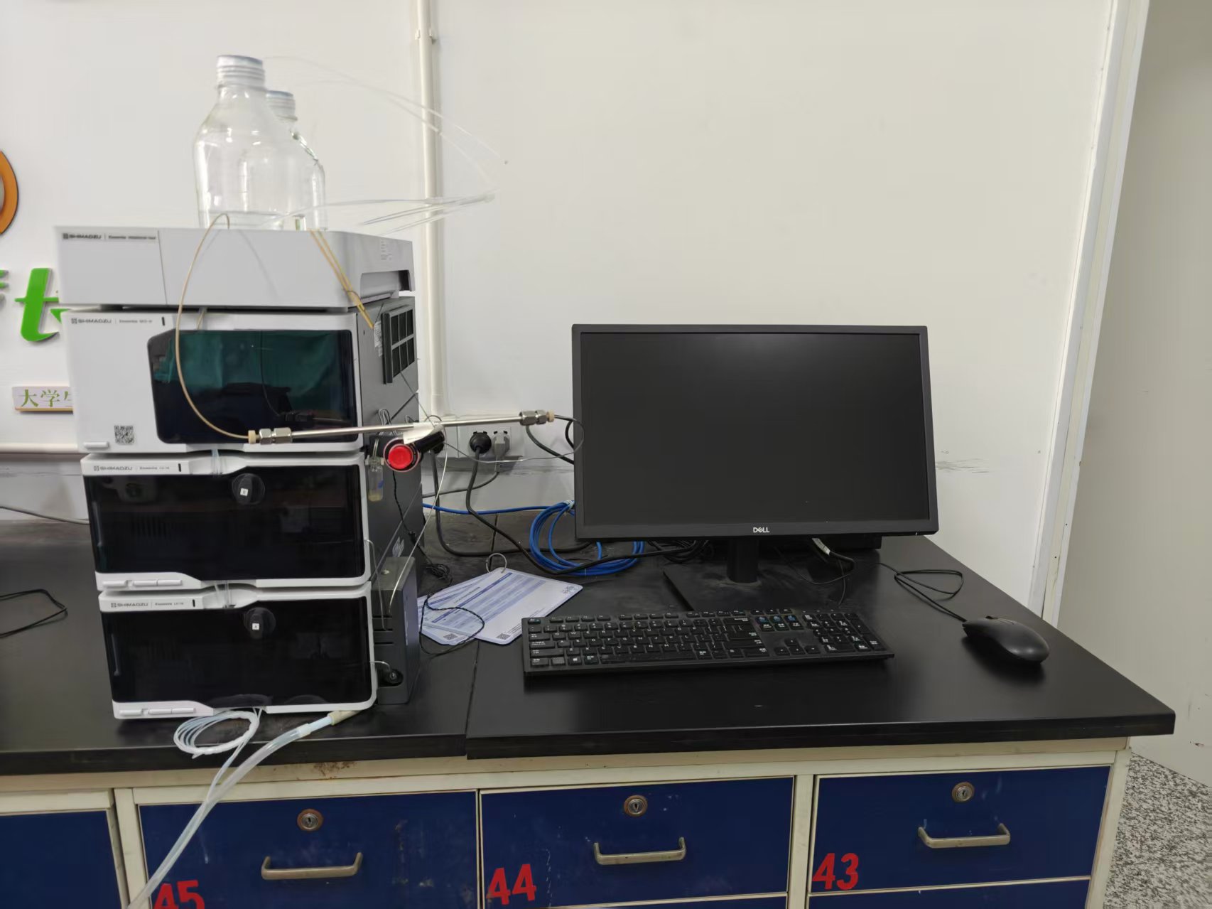 79ae42c4aa4b49efb7c82d70748eafdf.jpg 液相_李1.jpg